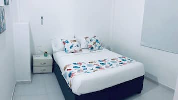 1 bedroom, WiFi, bed sheets