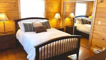 2 Schlafzimmer, BĂŒgeleisen/BĂŒgelbrett, WLAN, BettwĂ€sche