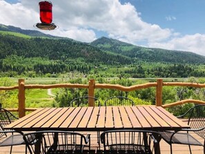Outdoor dining - Best Views in Weber Canyon! 4 bdrm Rustic Paradise (Kamas)