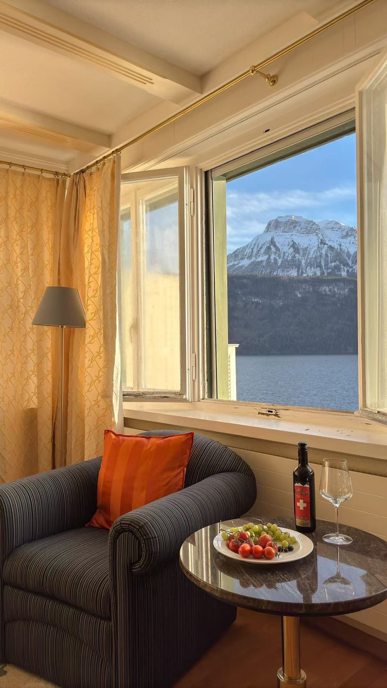 Deluxe Double Room, Lake View | Soundproofing, free WiFi, bed sheets