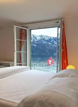 Habitación básica doble | Sistema de insonorización, wifi gratis, ropa de cama
