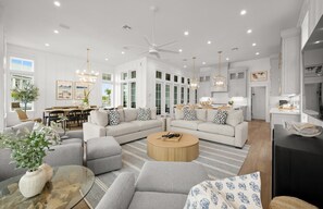 House (5 Bedrooms) | Exterior