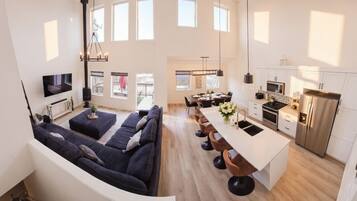 Smart TV, fireplace, video games, stereo