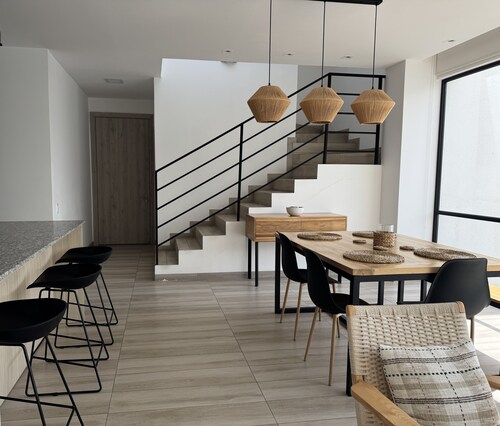 Penthouse with nice view, full equipped and all access to amenities