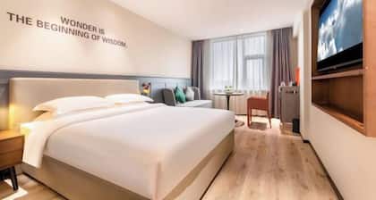 City Comfort Premier Hotel (Bozhou Weiwu Plaza)