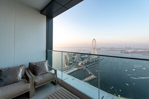 Apartamento, para fumantes | 3 quartos