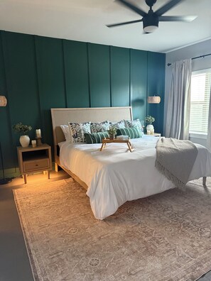 2 chambres, fer et planche à repasser, Wi-Fi, draps fournis