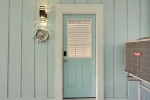 Exterior detail - Walk to Beach! St Augustine Escape, Patio & Grill (St. Augustine)
