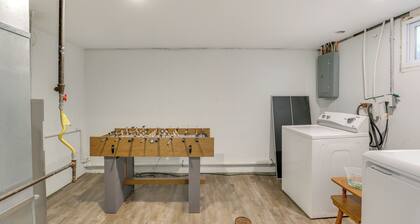 'McBride Cul-De-Sac' Quiet Apt for Extended Stays