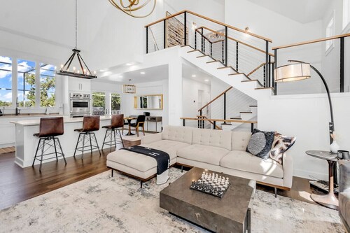 Elite Minnetonka Custom Designed | Dock & Hot tub!