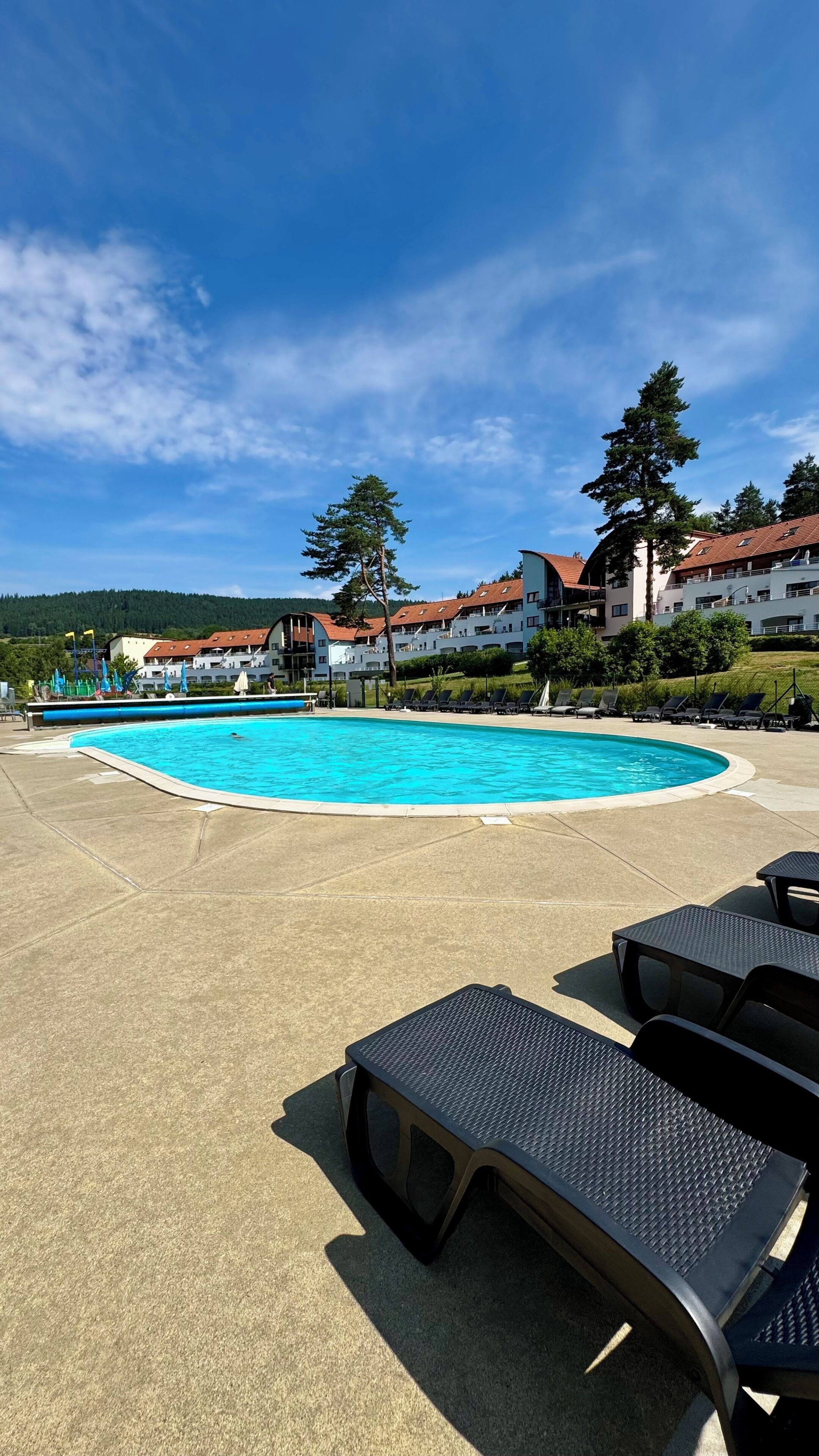 Piscina externa, piscina aquecida