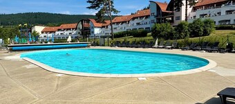 Family Apartment with Private Sauna and Terrace