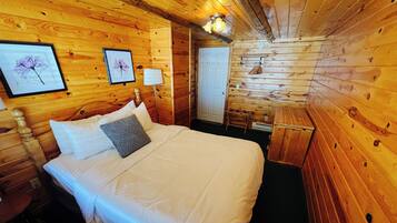 2 makuuhuonetta, silitysrauta/-lauta, vauvan matkasänky, ilmainen Wi-Fi