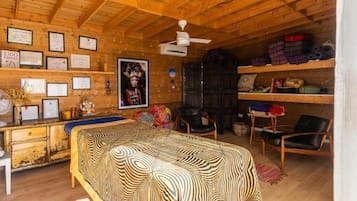 Deep-tissue massages, Swedish massages, Thai massages, sports massages