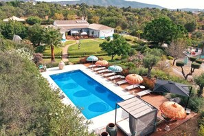 Alberca al aire libre