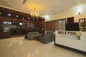 Reception - Hotel Moksha (Rishikesh)