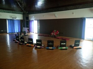 Yoga - Hotel Moksha (Rishikesh)