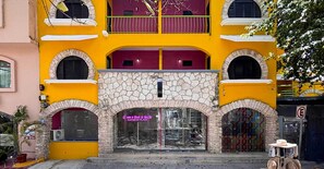 Front of property - Hostal CASA MX quinta avenida (Playa del Carmen)