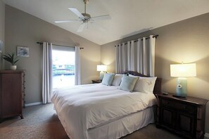 4 bedrooms, iron/ironing board, free WiFi, bed sheets