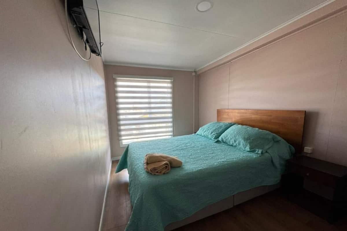 Chambre Confort double | Literie hypoallergénique, décor unique, ameublement unique