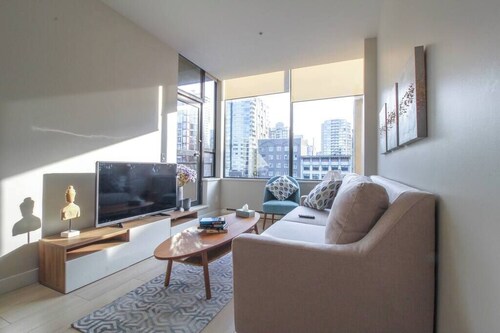 Beautiful Downtown Unit