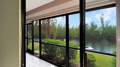 Gorgeous 2 BR / 2 BA waterfront condo in Punta Gorda - The River's End
