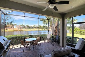 Interior - Gorgeous lakefront home in Esplanade Golf & Country Club in Lakewood Ranch - Palm Meadow (Bradenton)