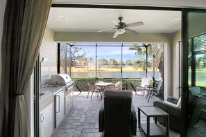 Interior - Gorgeous lakefront home in Esplanade Golf & Country Club in Lakewood Ranch - Palm Meadow (Bradenton)