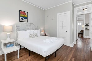 3 bedrooms, desk, iron/ironing board, travel cot