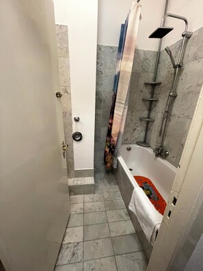 Haartrockner, Handtücher