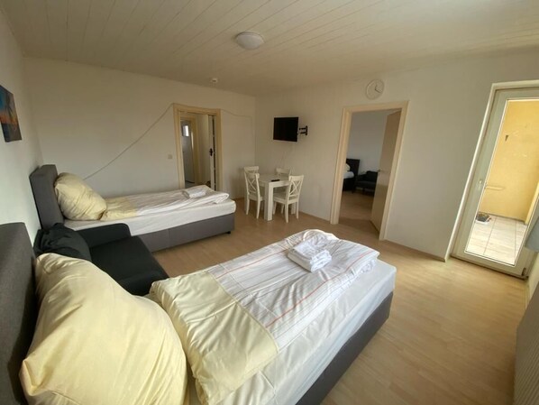 2 bedrooms, WiFi, bed sheets