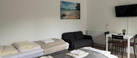 2 bedrooms, WiFi, bed sheets