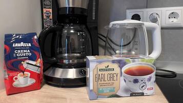 Kaffee und/oder Kaffeemaschine