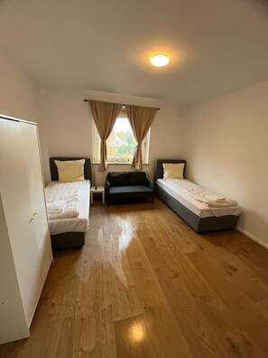 3 bedrooms, WiFi, bed sheets