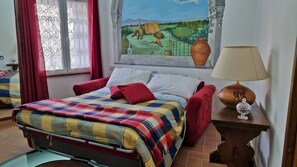 1 dormitori, escriptori, wifi gratuïta i roba de llit 