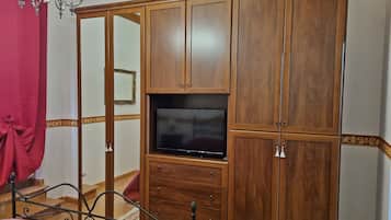 1 Schlafzimmer, Schreibtisch, kostenloses WLAN, BettwÀsche