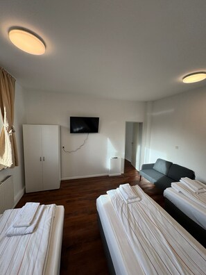 4 habitaciones, wifi y ropa de cama 