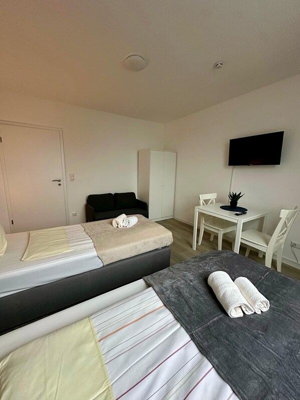 3 bedrooms, WiFi, bed sheets