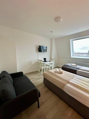 3 bedrooms, WiFi, bed sheets