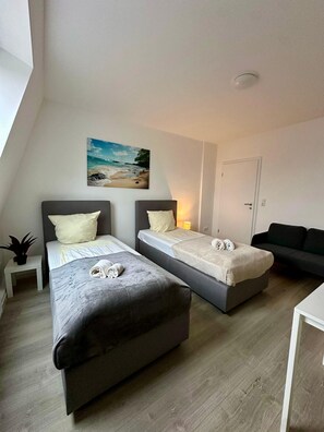 3 bedrooms, WiFi, bed sheets