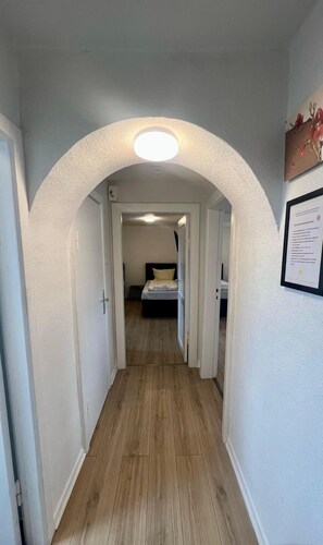 Gutenbergstraße 13 - 2 Schlafzimmer mit Wohnzimmer