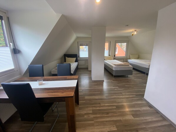 2 bedrooms, WiFi, bed sheets