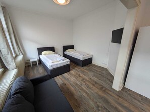 2 bedrooms, WiFi, bed sheets