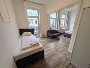 2 bedrooms, WiFi, bed sheets