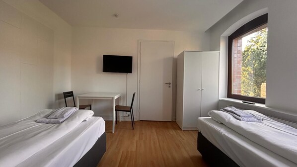 2 bedrooms, WiFi, bed sheets - Juliusstraße 10a W2 - 2 bedrooms (Neumünster)