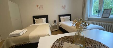 3 bedrooms, WiFi, bed sheets