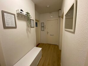 Interior - Lessingstraße 13 - 3 bedrooms with balcony (Neumünster)