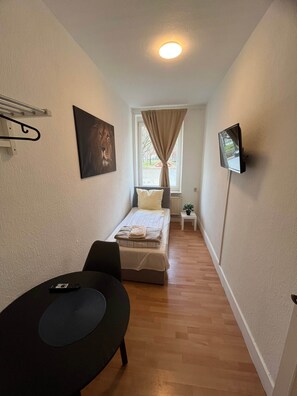 3 makuuhuonetta, Wi-Fi, vuodevaatteet