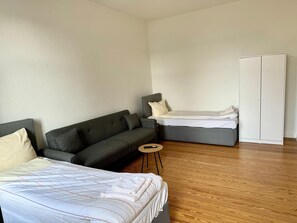 3 bedrooms, WiFi, bed sheets