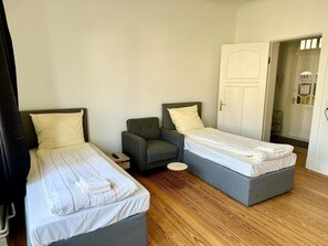3 bedrooms, WiFi, bed sheets